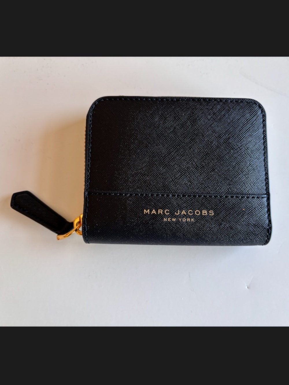 Marc Jacobs Zip Around Card Wallet